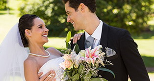 Your wedding at the Niederrhein. Find everything for your Niederrhein dream wedding - from the venue to the wedding dress